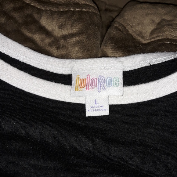 Carly - Picture 2 of 2